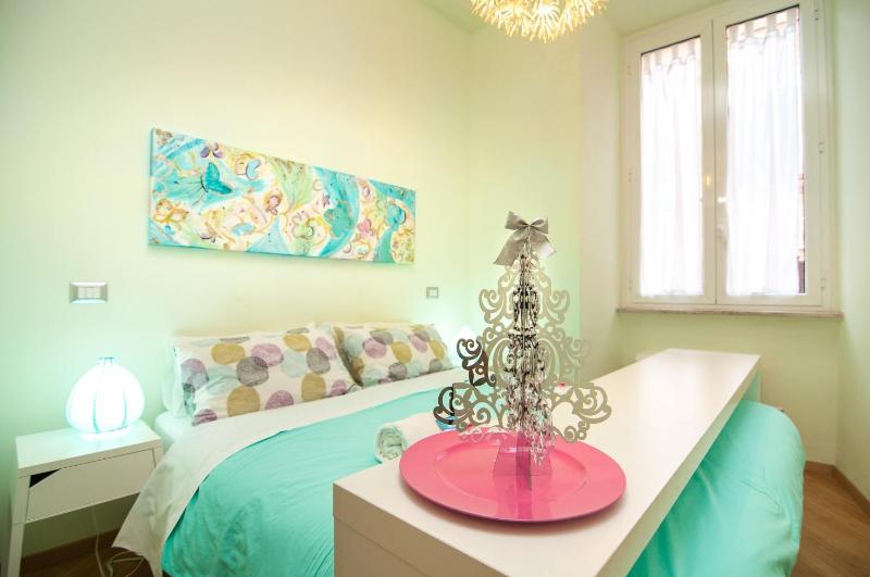 Classic Double Room image 2