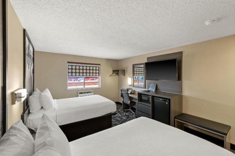 Double Room with Two Double Beds - Non-Smoking image 2