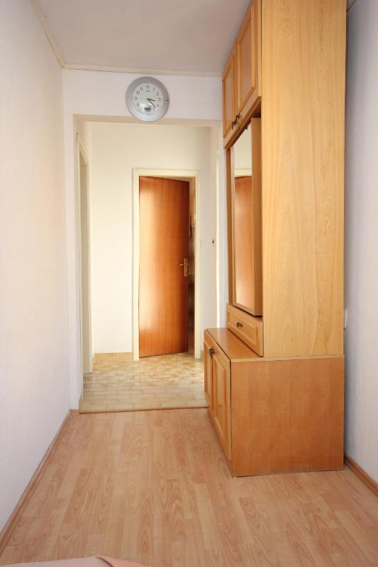 One-Bedroom Apartment with Balcony image 2