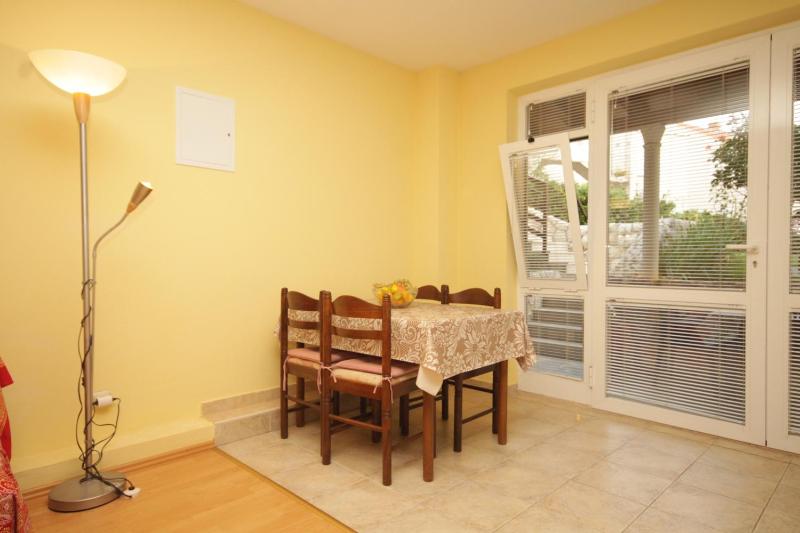 Studio with Terrace image 4