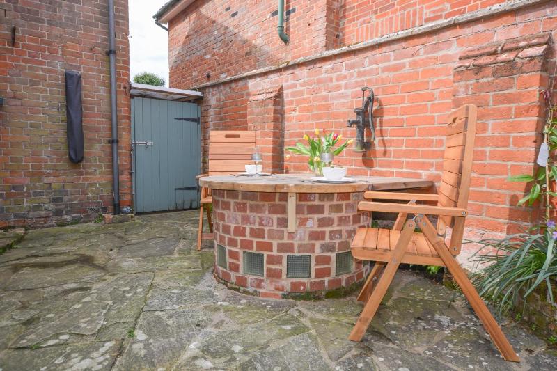 Chapel Cottage Newbourne - image 11