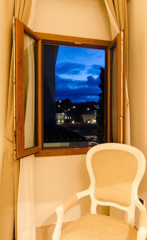 Classic Apartment image 2