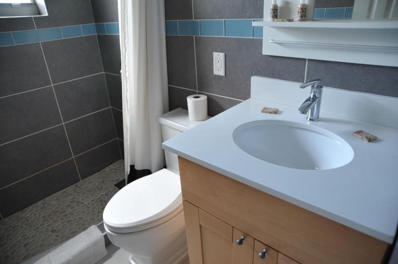 Sun Beach Inn - image 11