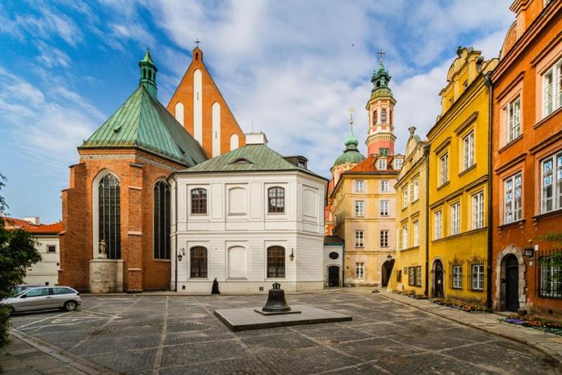 Standard Suite image 2