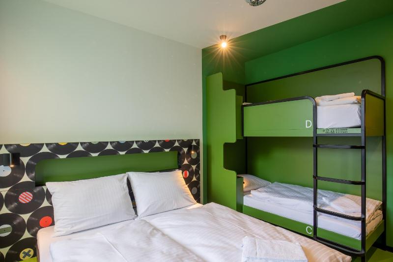 MEININGER Hotel Dresden Zentrum - image 11