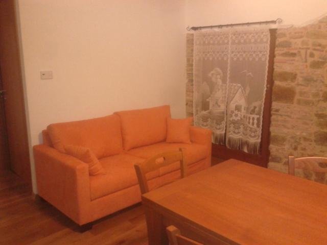 One-Bedroom Apartment with Garden View image 4