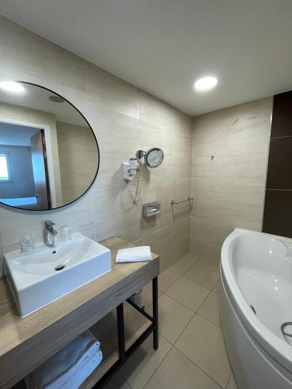 Superior Double Room image 2