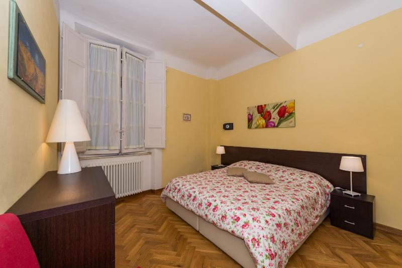 Standard Apartment with View image 4