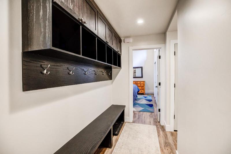 Tamarisk Telemark Condo: Great Location Remodeled - image 7