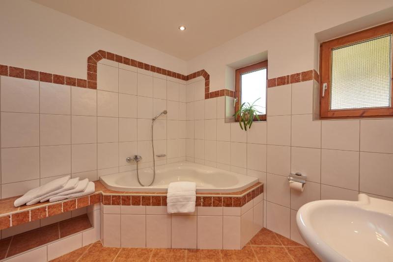Superior Two-Bedroom Apartment image 3