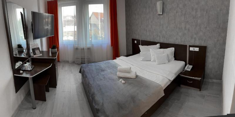 Standard Double Room image 1