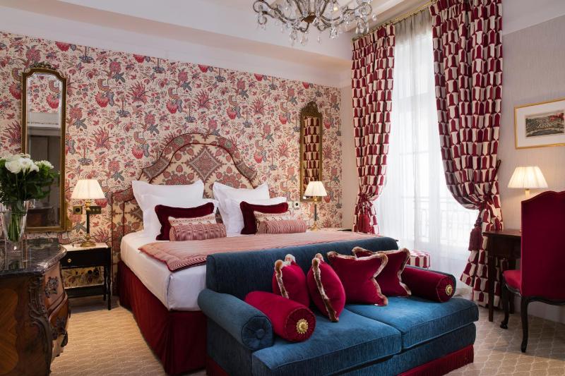 Deluxe Double Room image 1