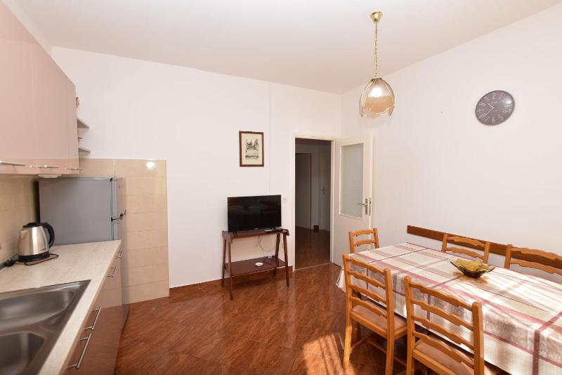 Apartments Zdenka - image 8