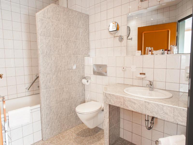 Suite image 3