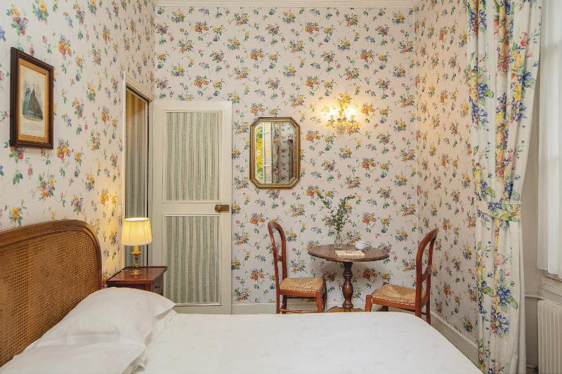 Double Room with Garden View image 2