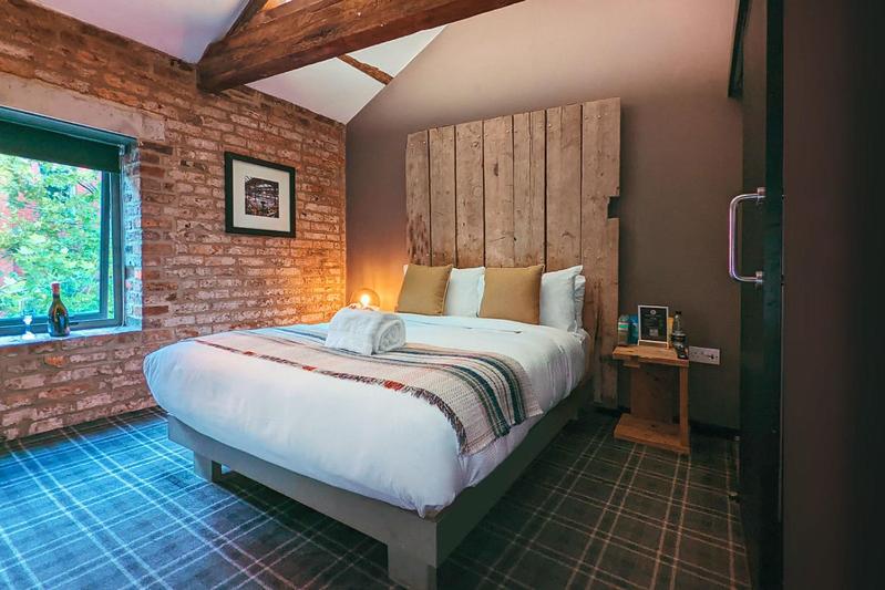 Standard Double Room image 4