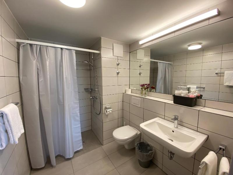 Double Room image 1