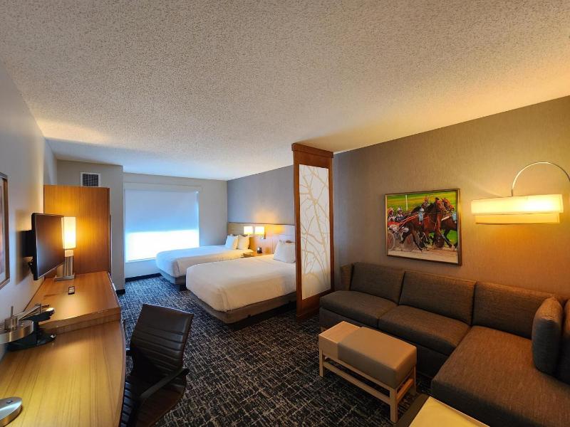 Queen Room with Two Queen Beds, Sofa Bed and Accessible Tub image 2