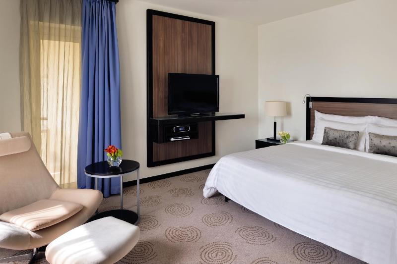 AVANI Junior Suite image 3