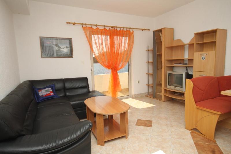 Two-Bedroom Apartment with Terrace and Sea View image 1