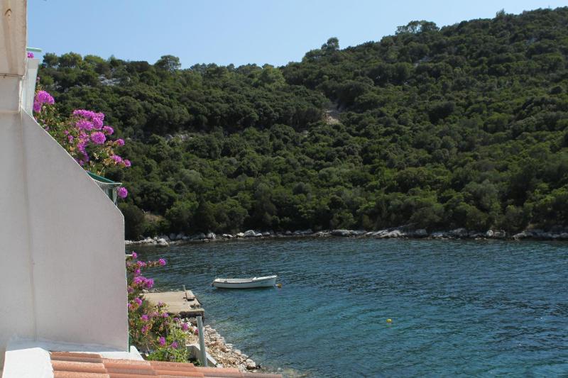 Two-Bedroom Apartment with Terrace and Sea View image 3