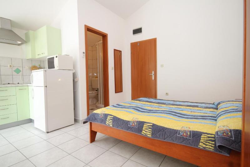 Studio with Terrace and Sea View image 4