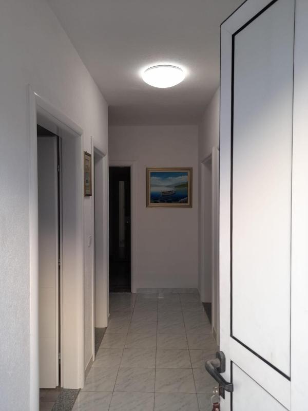 Three-Bedroom Apartment with Terrace image 2