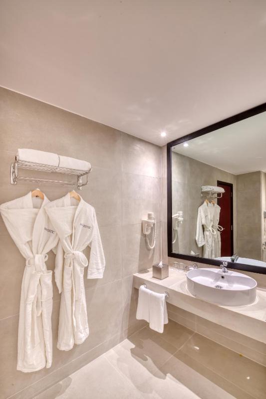 Junior Suite image 3