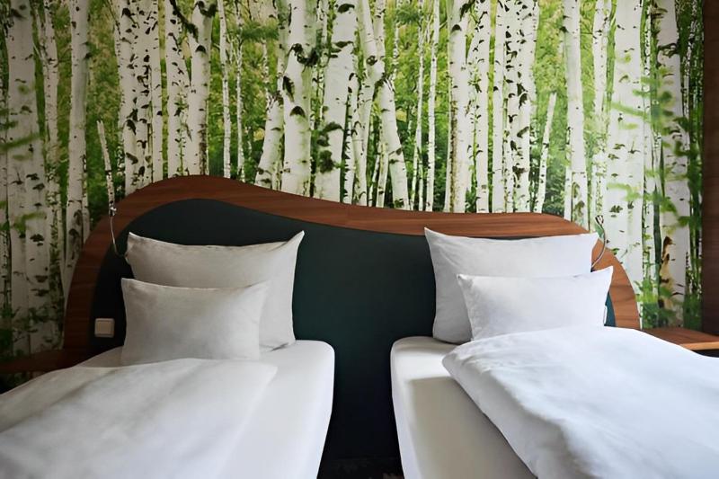 Twin Room image 1