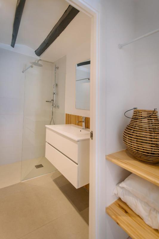 Alojamientos La Vila Mayor 36 by Seaward Suites - image 35