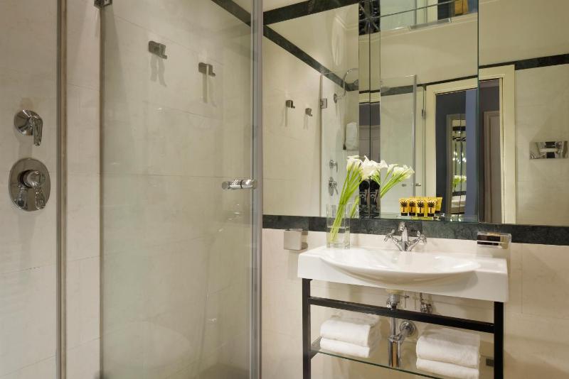 Classic Single Room image 2