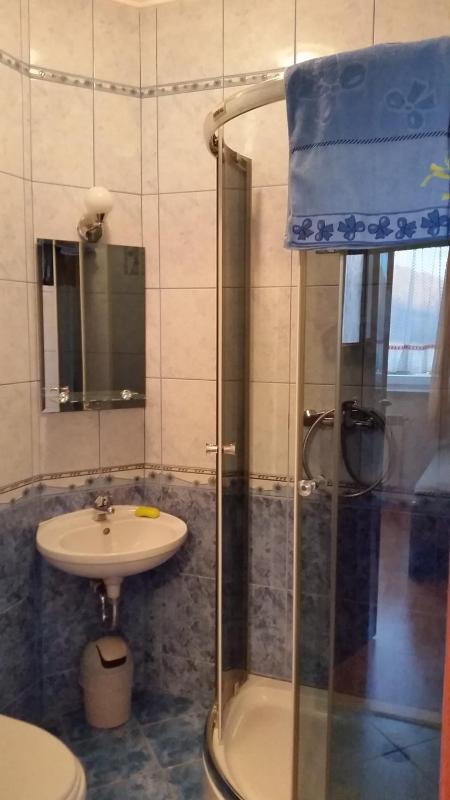 Small Double Room image 3