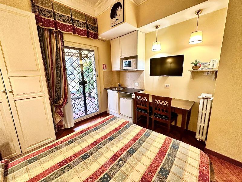 Double Room with Terrace image 1