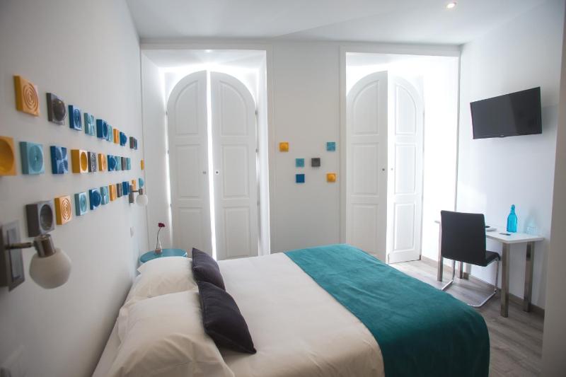 Standard Double or Twin Room image 3