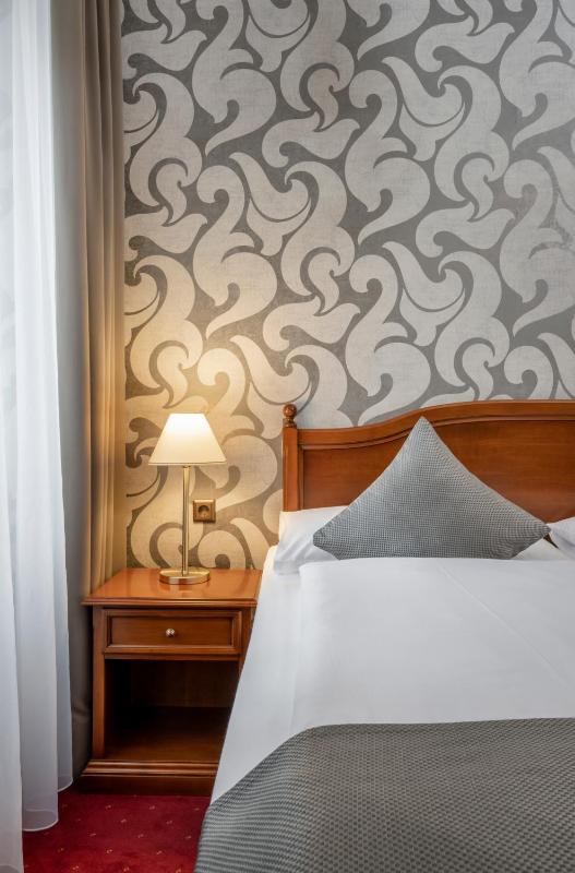 Superior Double Room image 2