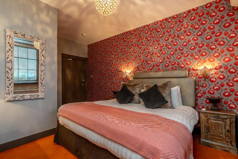 Superior Double Room image 1
