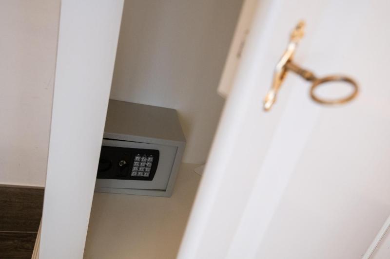 Superior King Room image 1