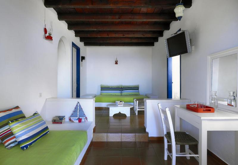 Apartment  with Sea View (2-4 Adults) image 4