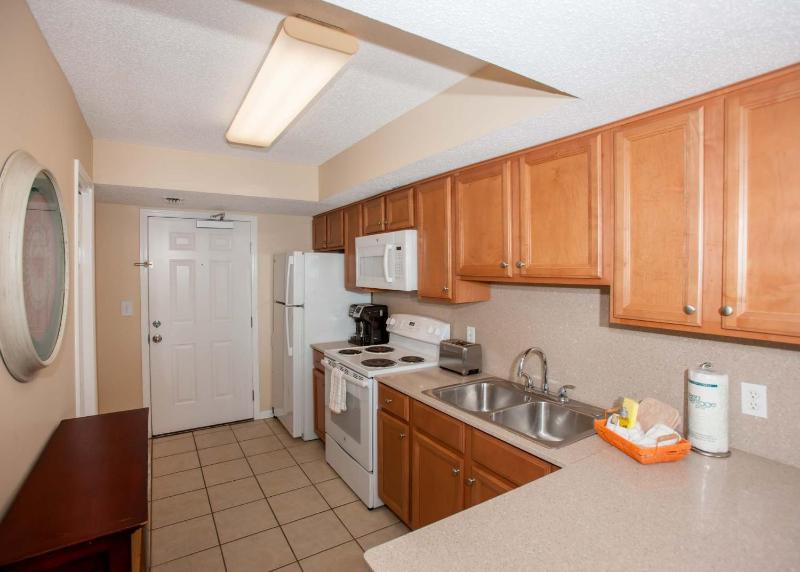 Surfside Shores 1302 - image 33