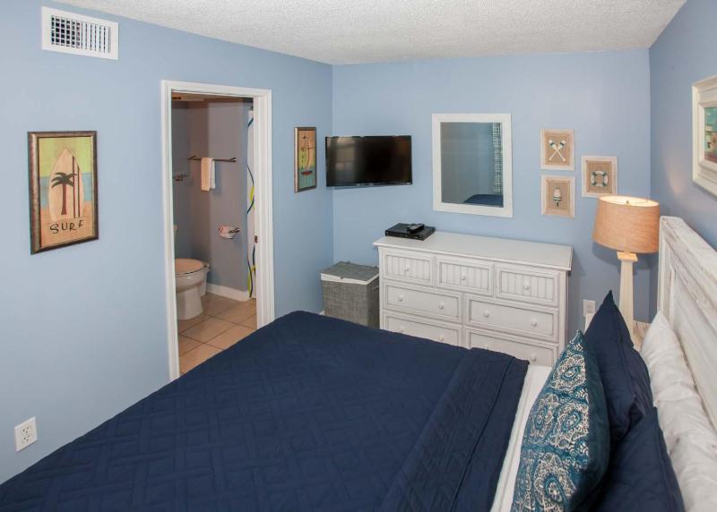 Surfside Shores 1302 - image 7