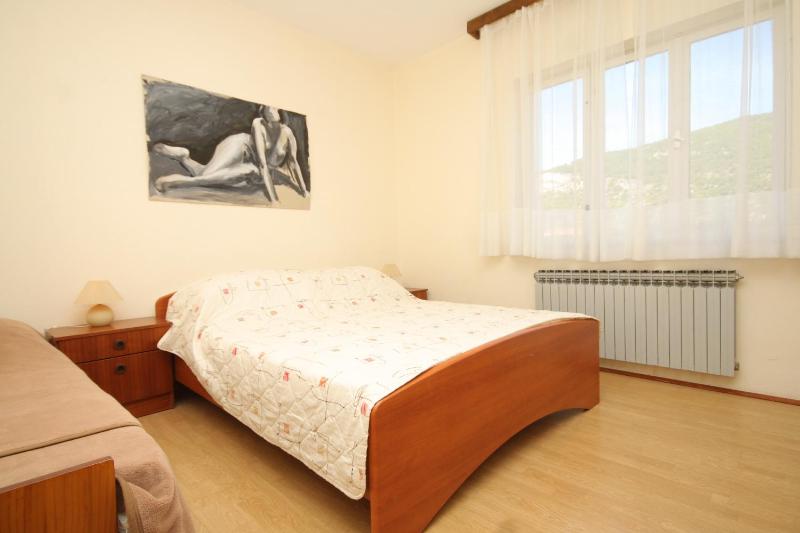 One-Bedroom Apartment with Balcony and Sea View image 1