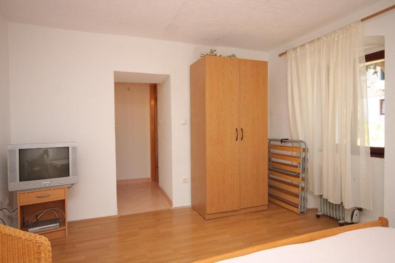 Double Room image 4