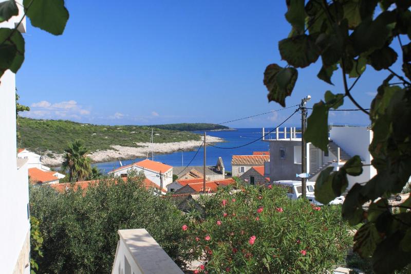 Two-Bedroom Apartment with Terrace and Sea View image 3