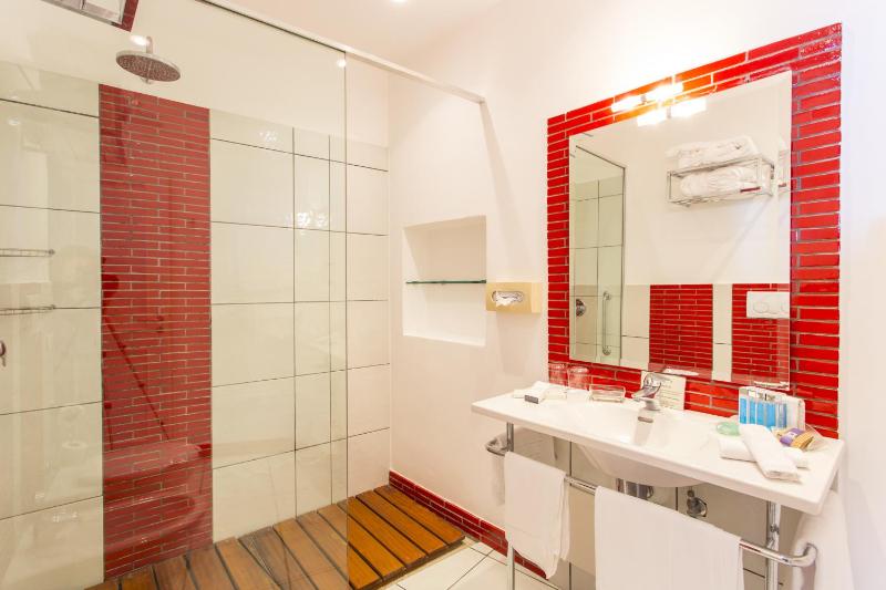 Suite image 3