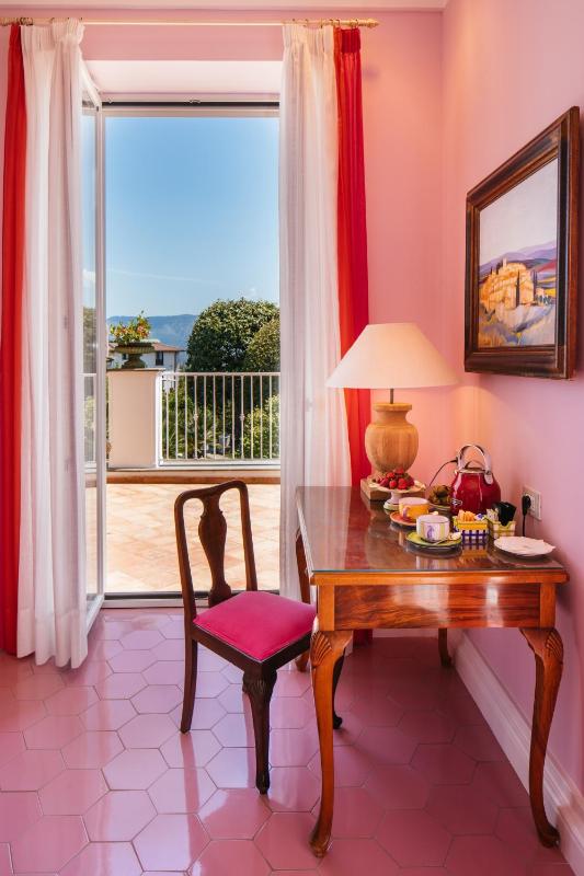 Boutique Hotel Don Alfonso 1890 - image 4