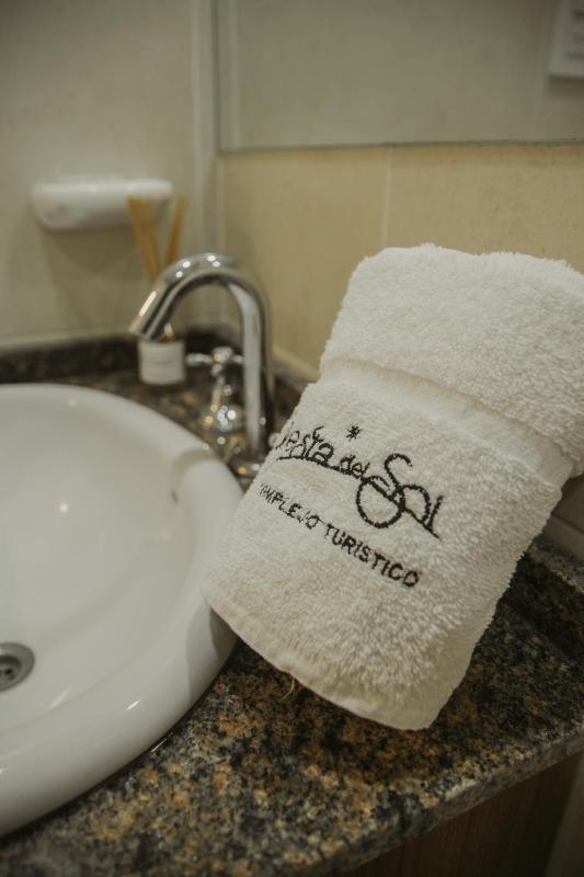 Hotel Puesta del Sol - image 2