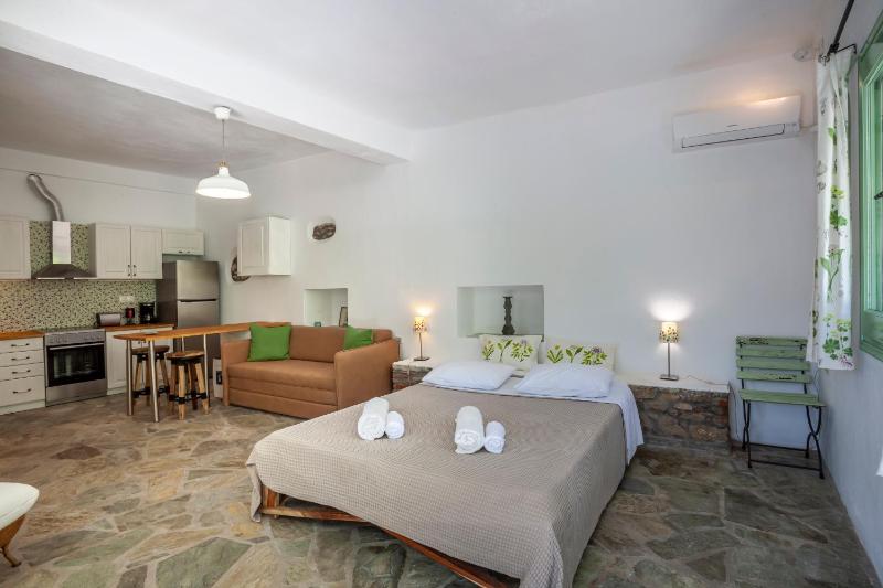 Olea Skopelos villas with swimming pools & sea view - image 40