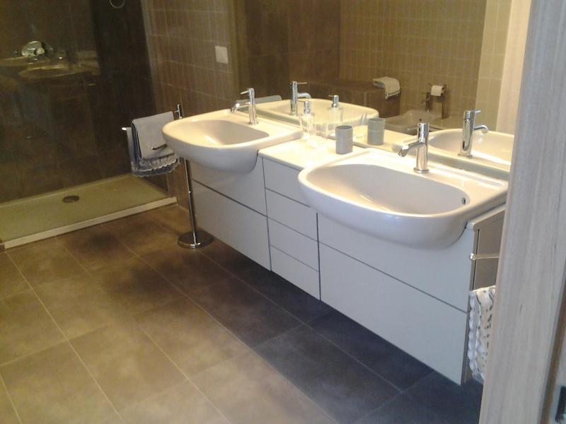 Triple Room with Balcony image 4