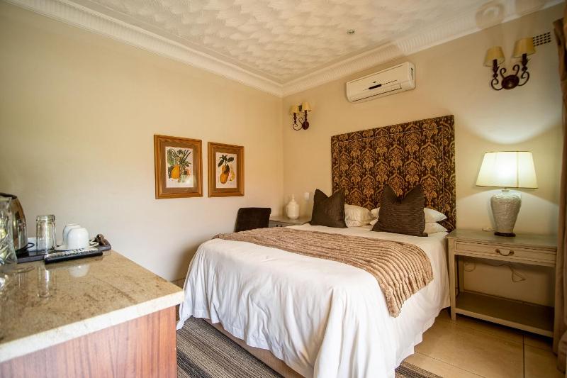 The Victoria Falls Deluxe Suites - image 2