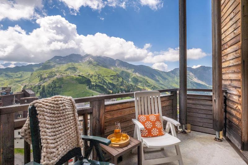 One-Bedroom Apartment with Open Moutain View (4 People) image 2